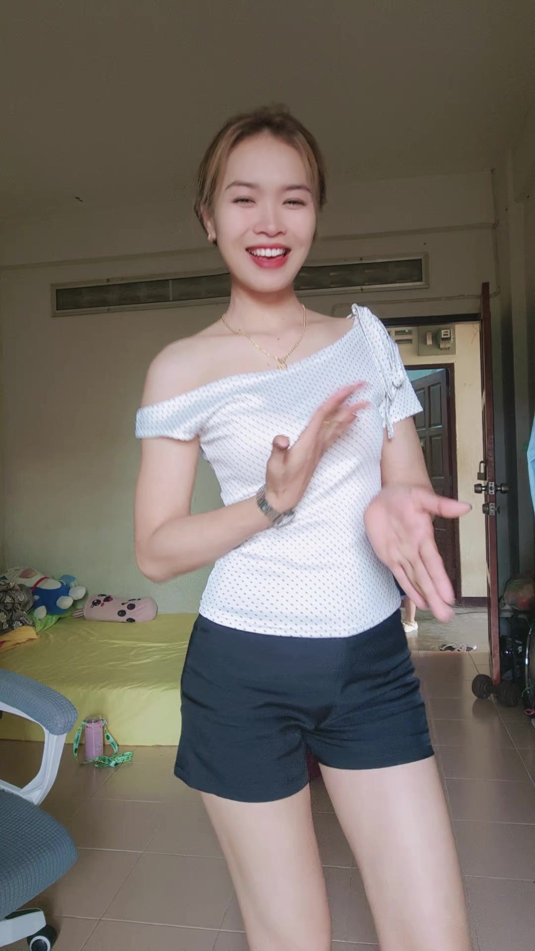 @♥️ສາວ ແຫຼ້ ບ້ານນາ🥰🏡