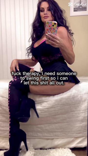 @Julie_AnnXO