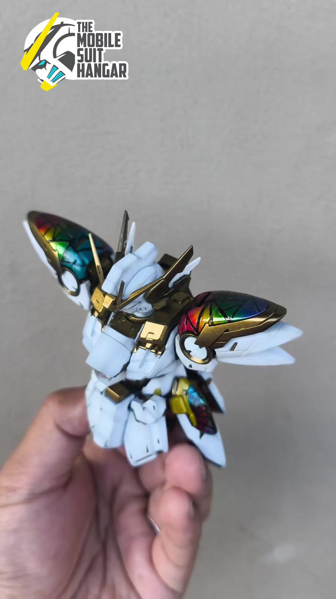 @The Mobile Suit Hangar