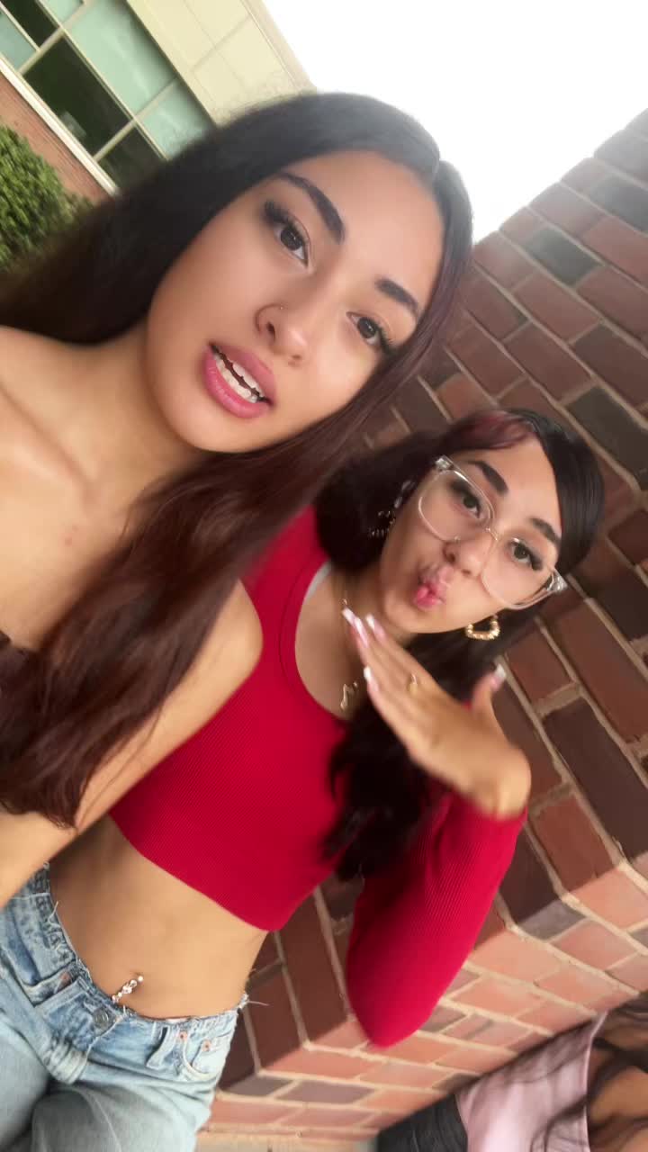@Lily🌸