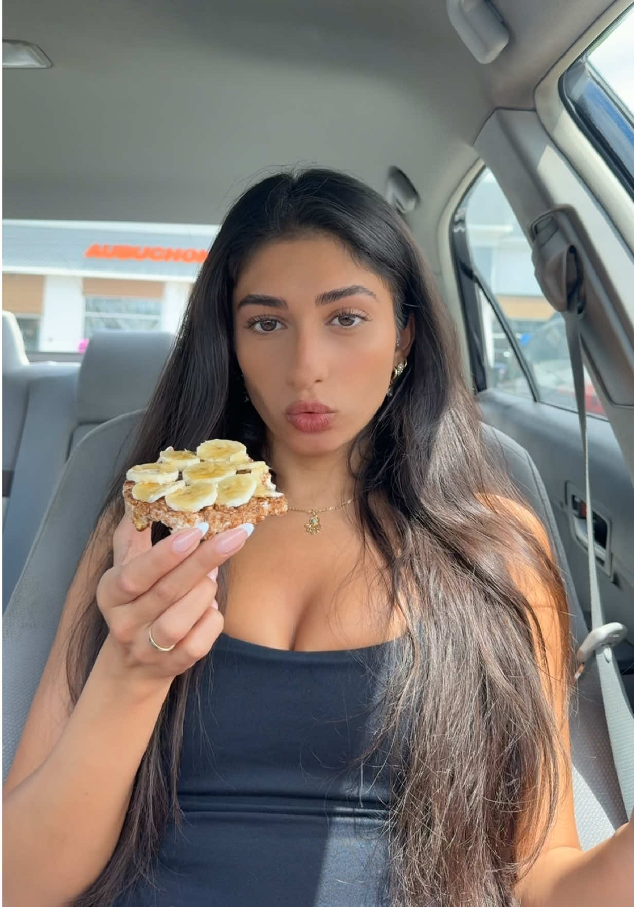 @Lara