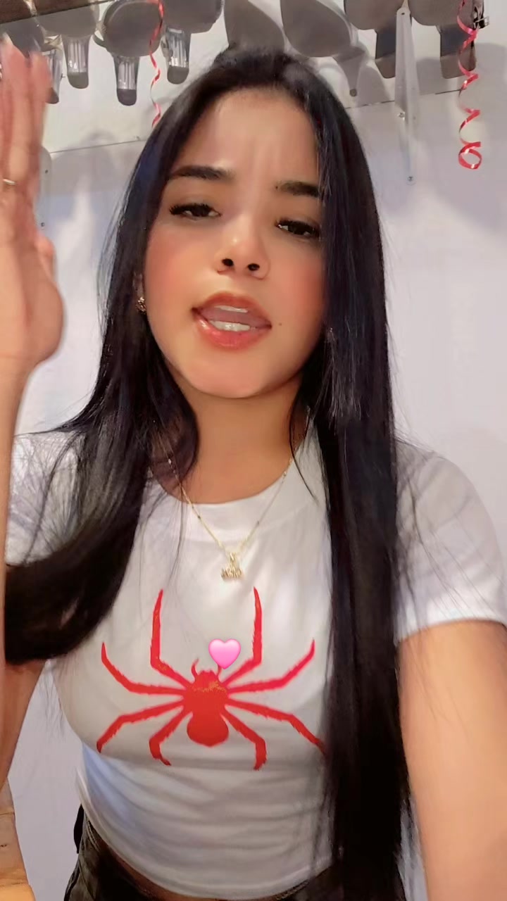 @Génesis Alexandra🩷✨️