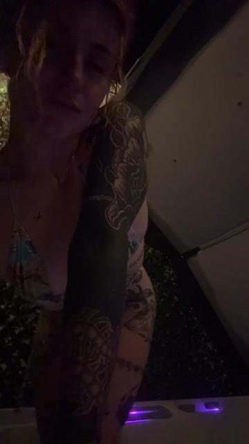 @Bunnyspitt