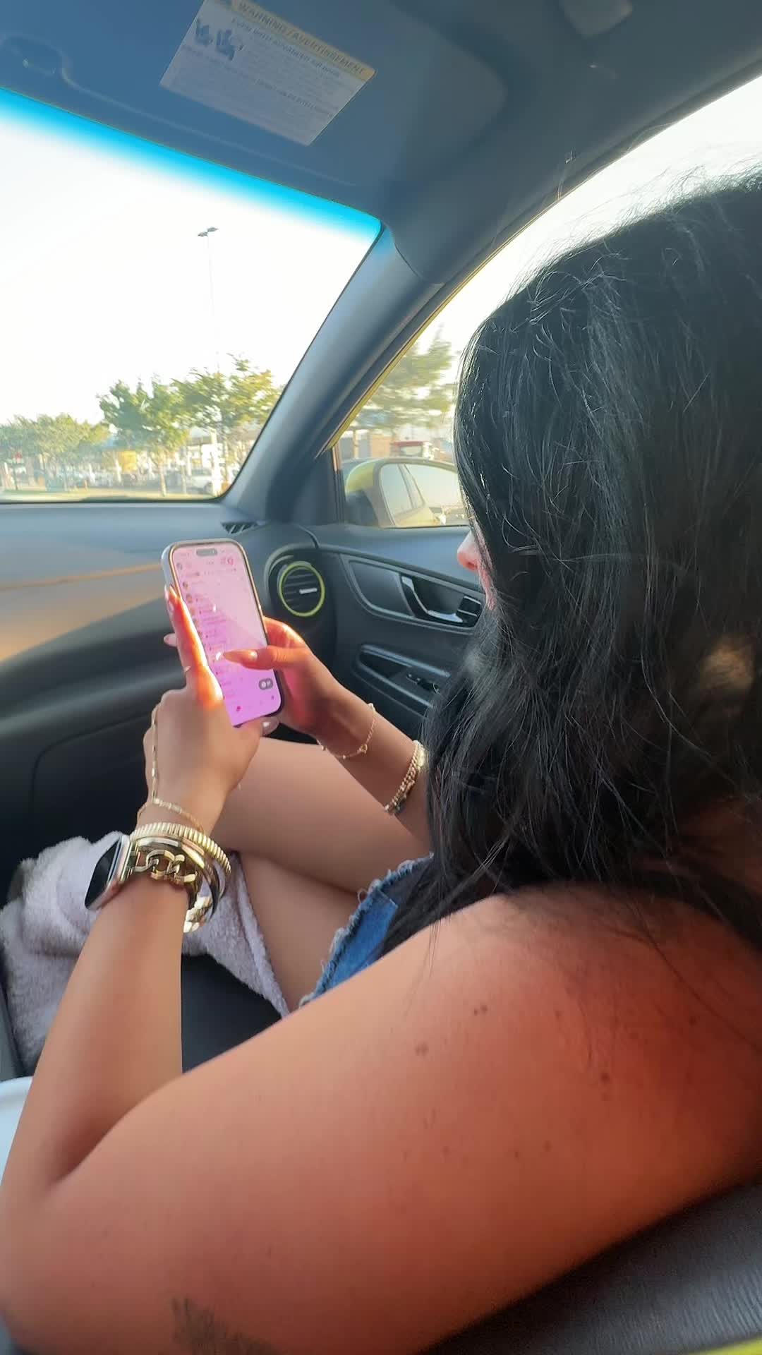 @Lily