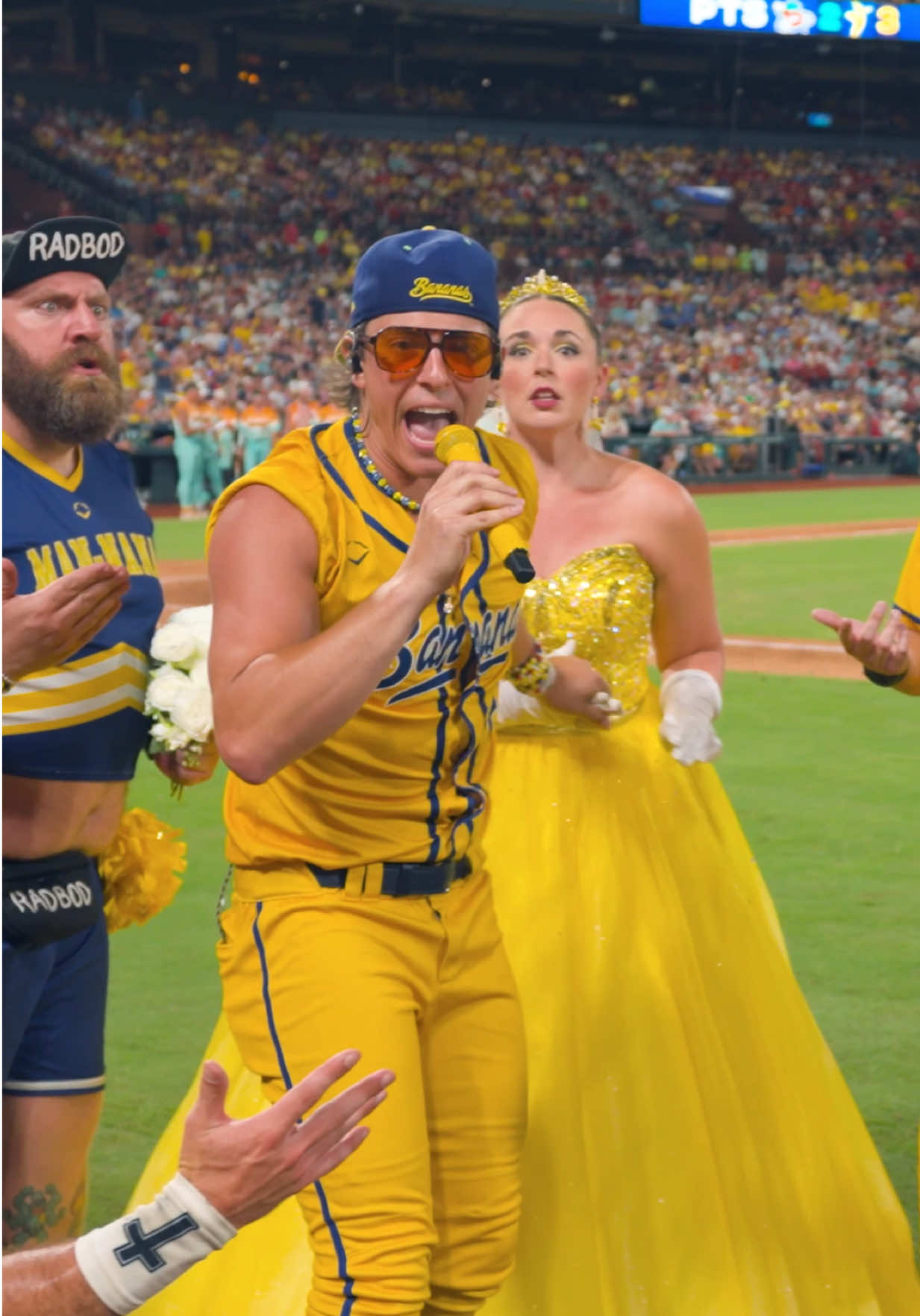 @thesavbananas