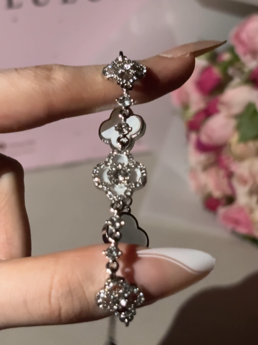 @لؤلؤة | LULUA
