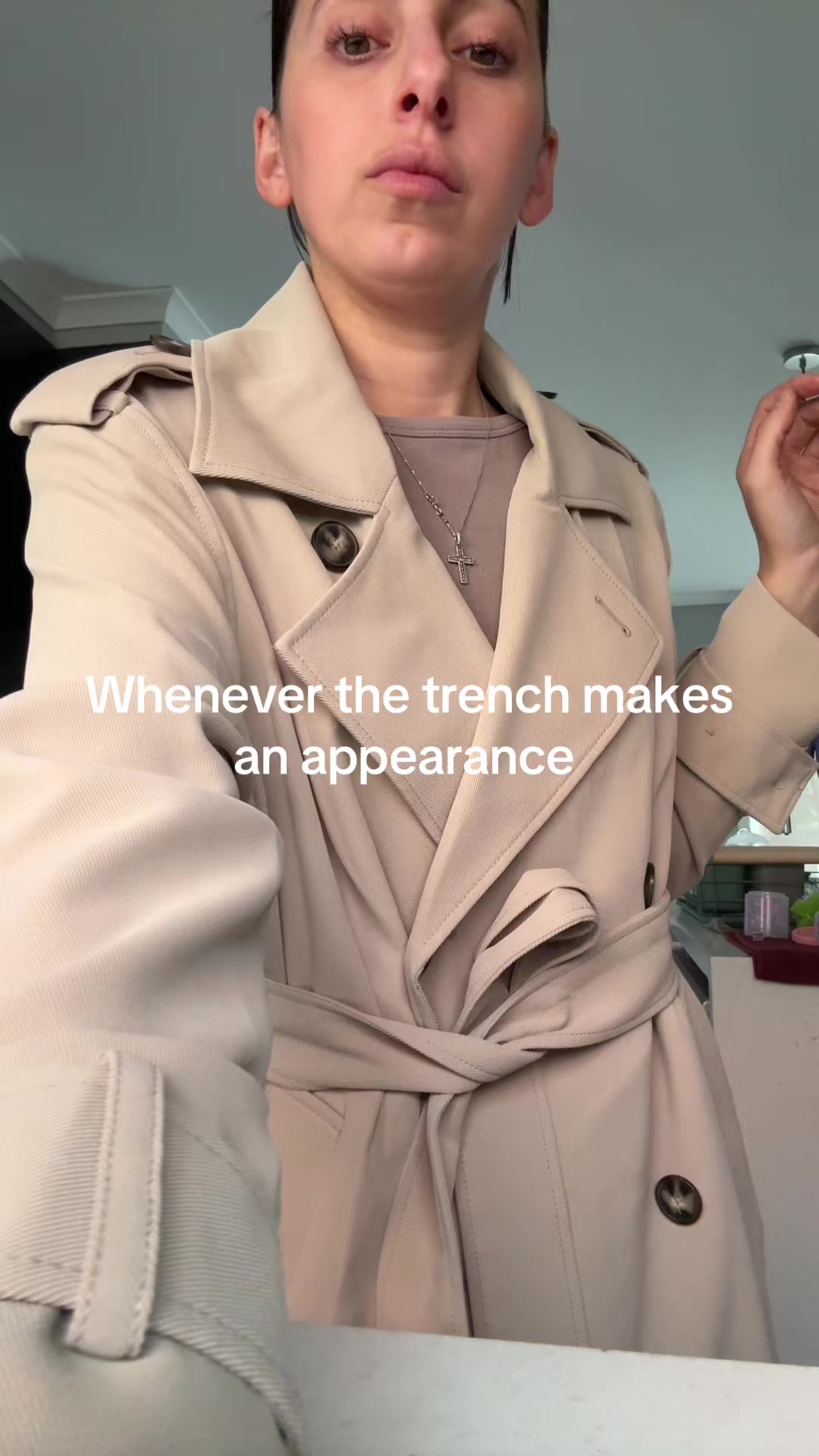 @evelyn_