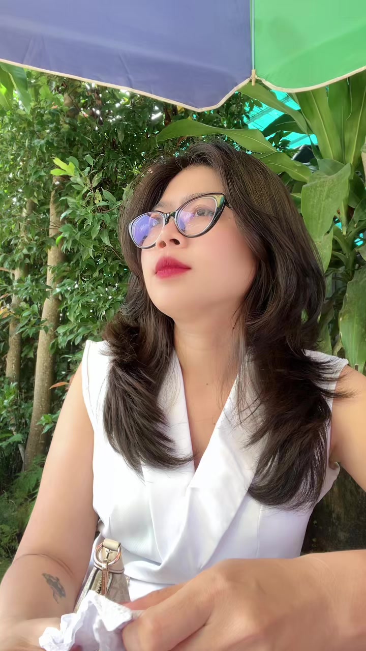 @Thi Thi Naing@Crystalthi