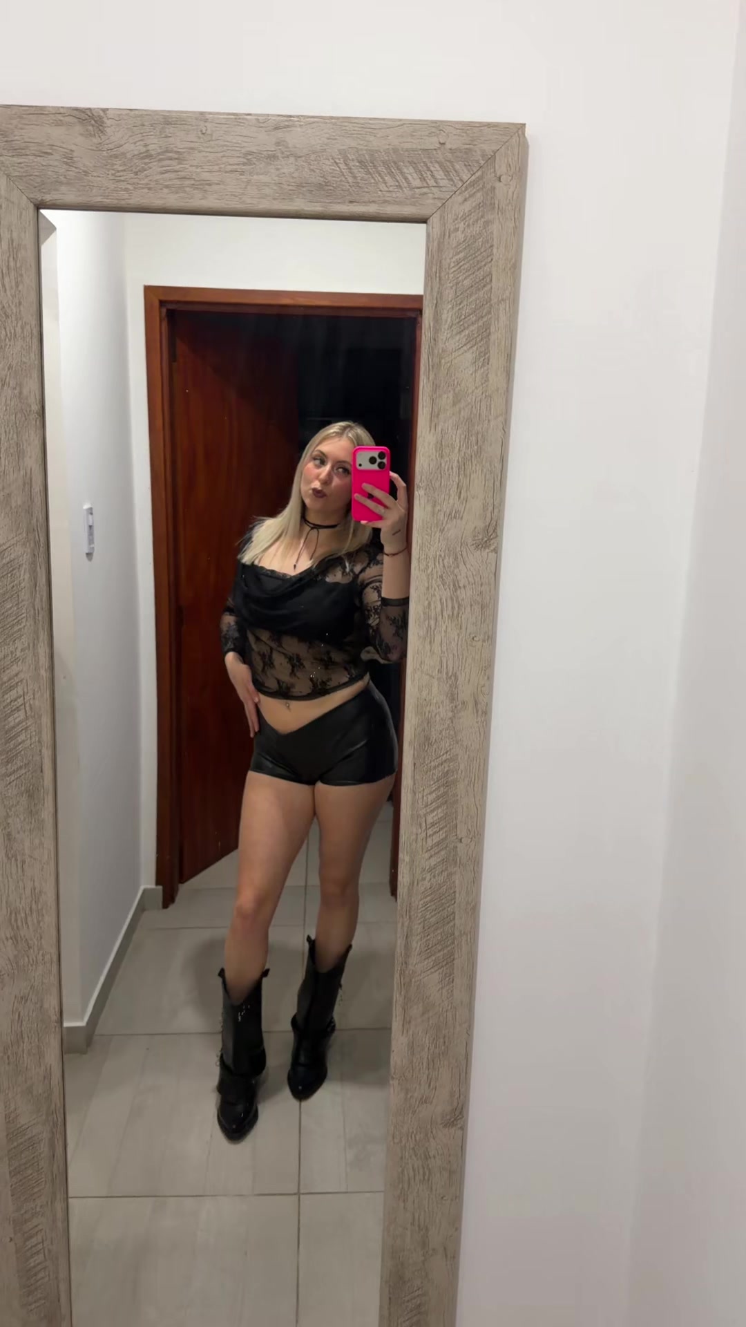 @V A L E N 💋