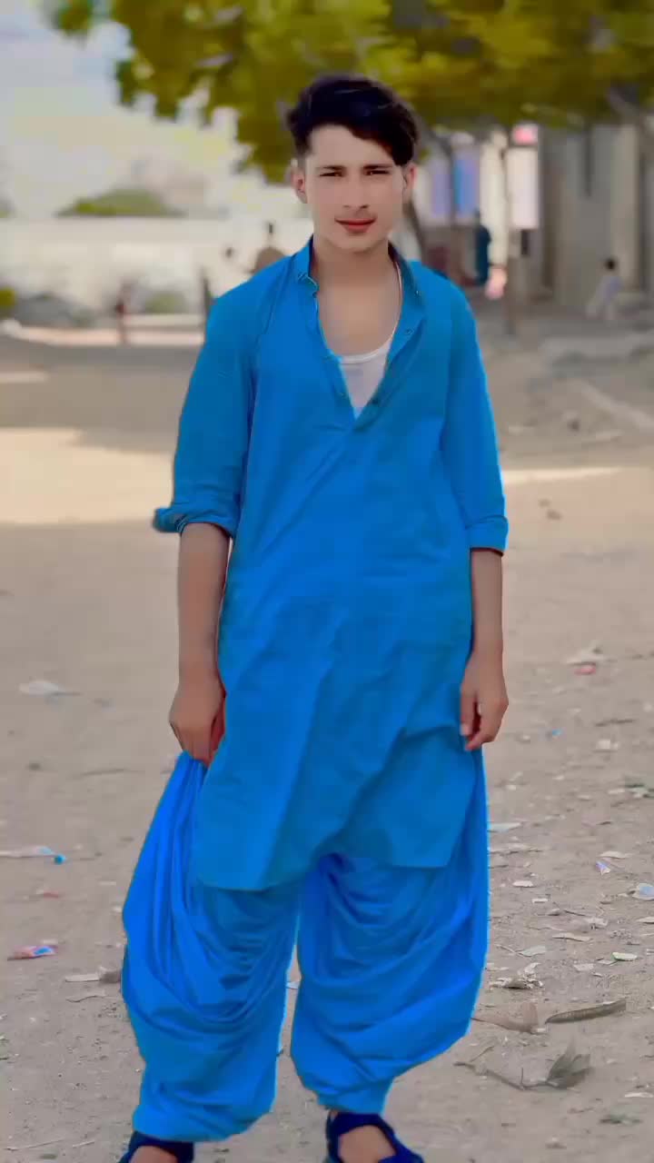 @🦅MUHEEB SARKAR 😎