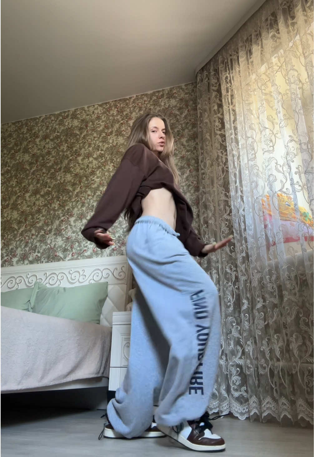 @Lisaery