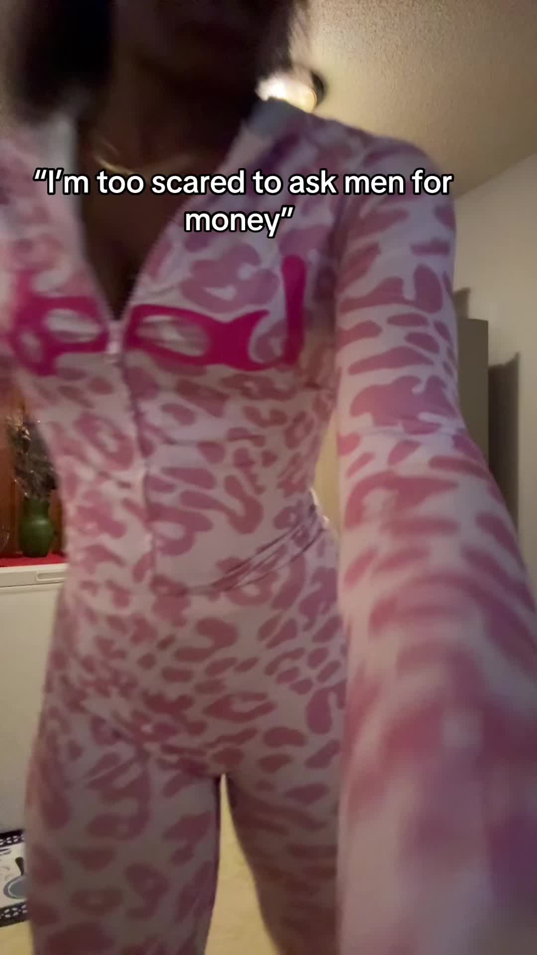 @PrettyWithaScar