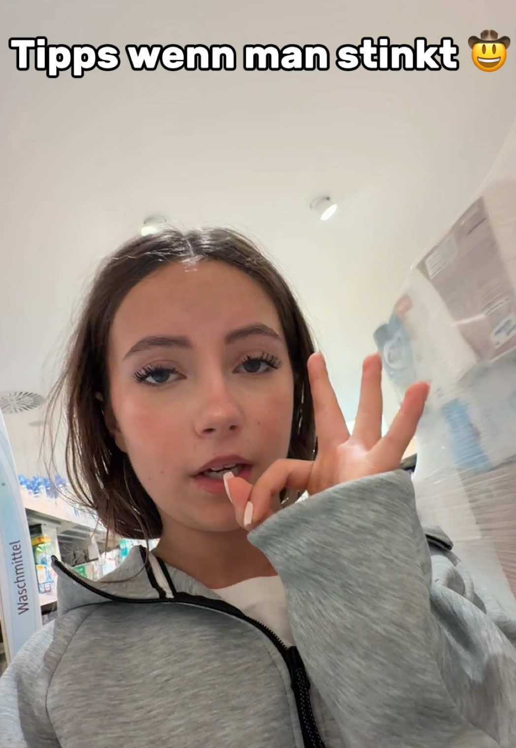 @𝐭𝐨𝐧𝐢