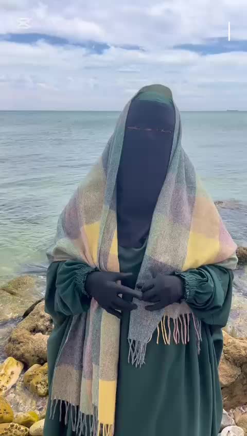 @عزيزة