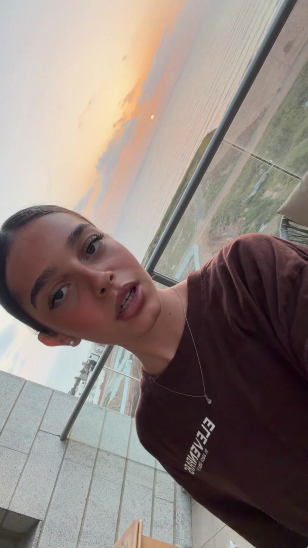 @R🧿