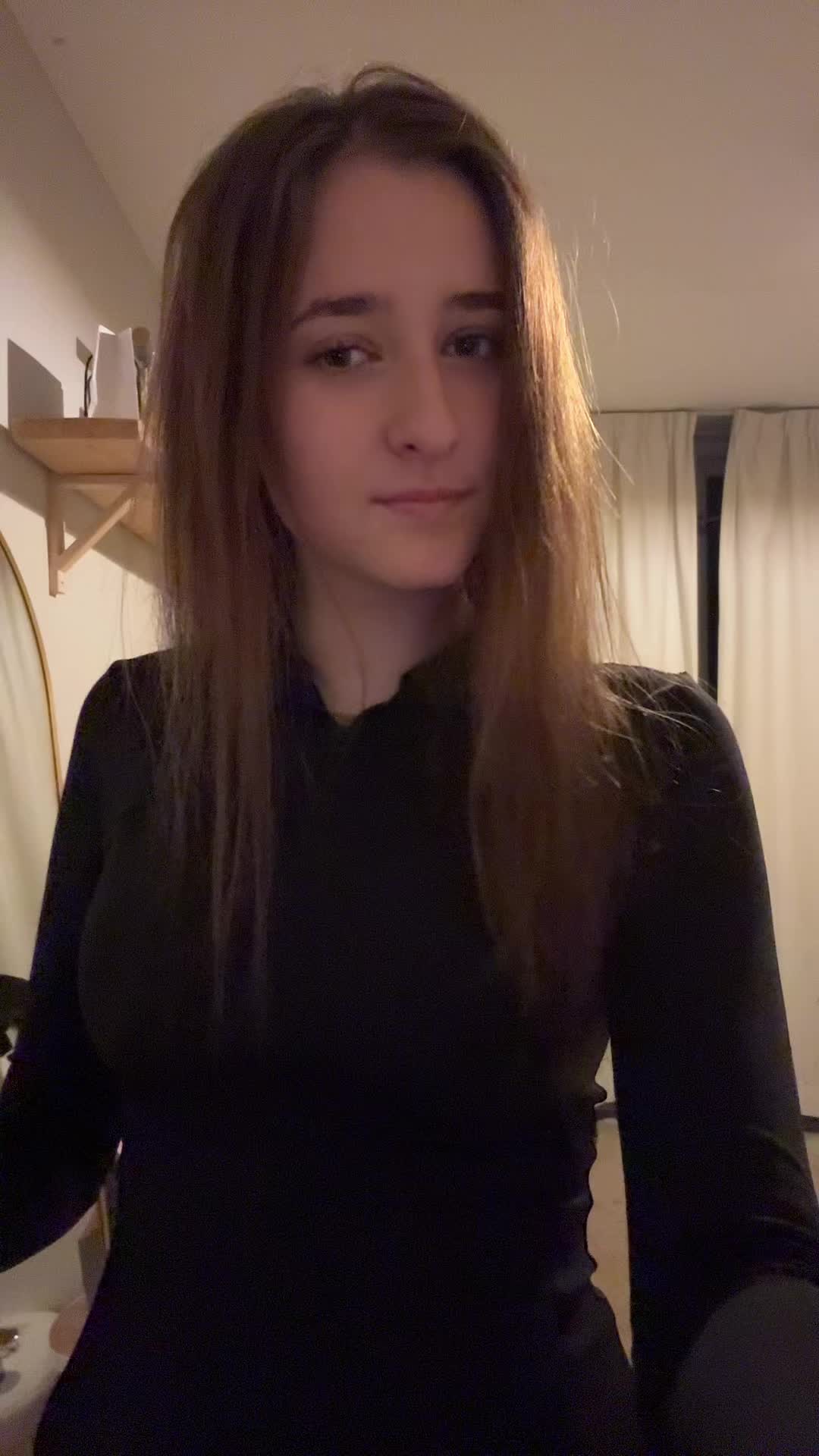 @𝙴