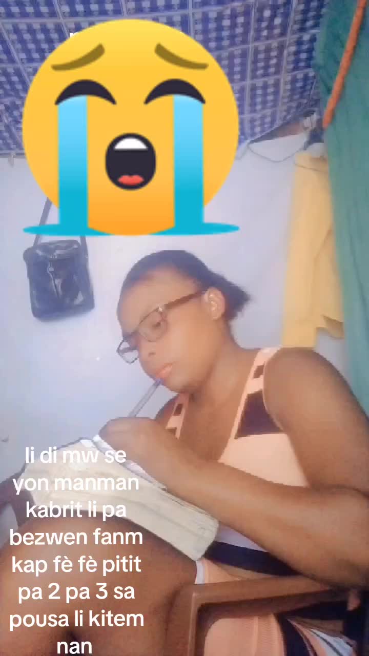@Mayou b&egrave;l tifi 😁😁😁