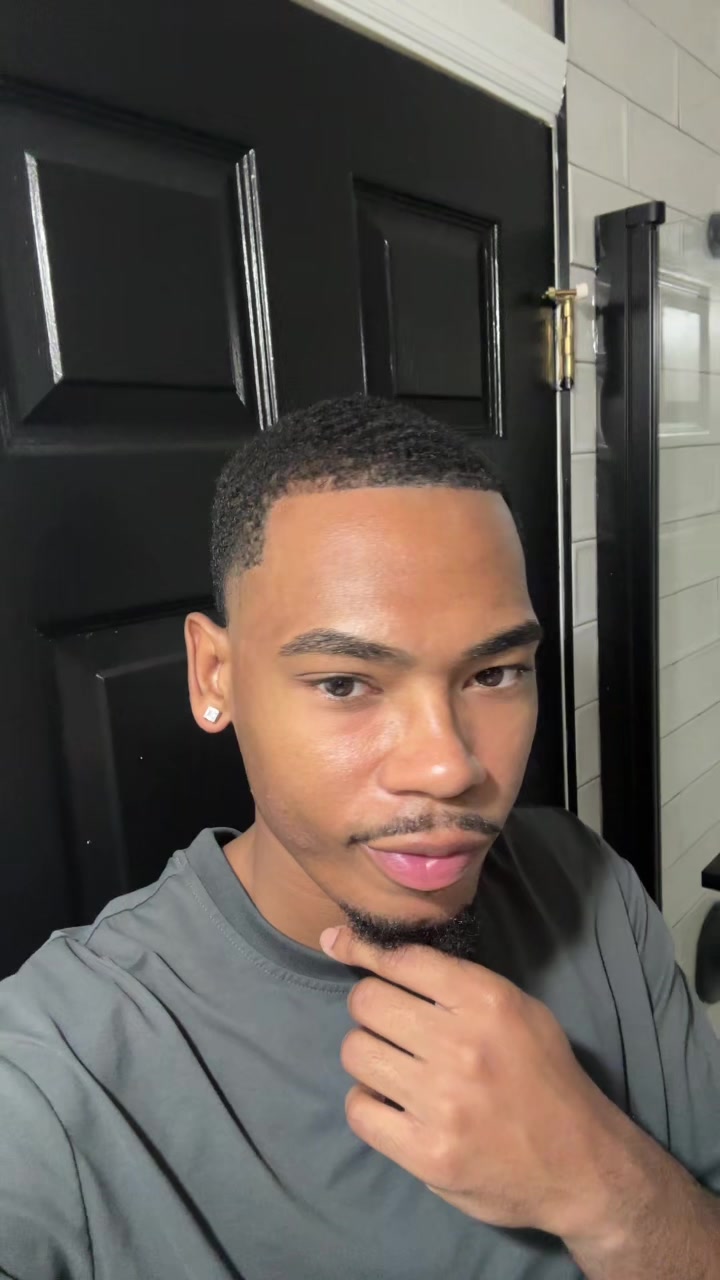 @shelovesjalendior