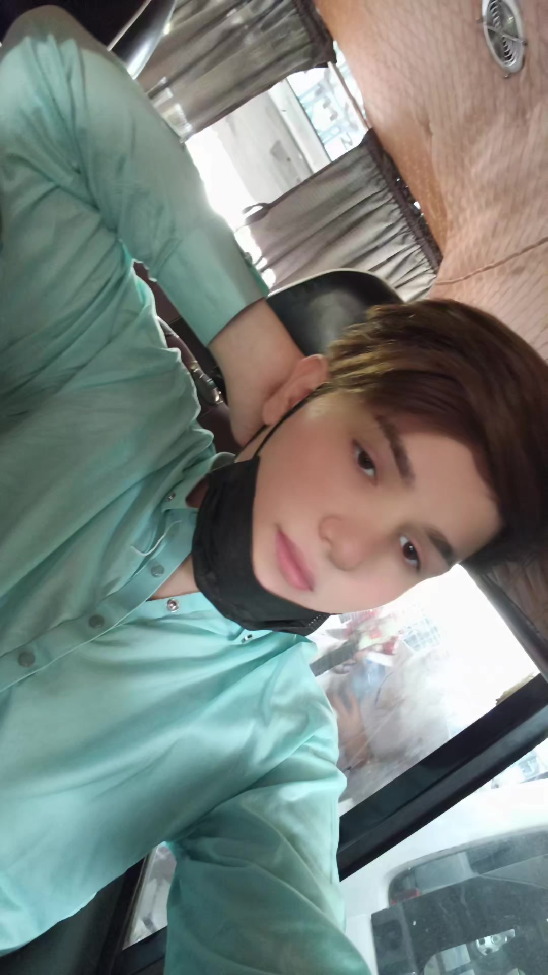 @Honeyvlog