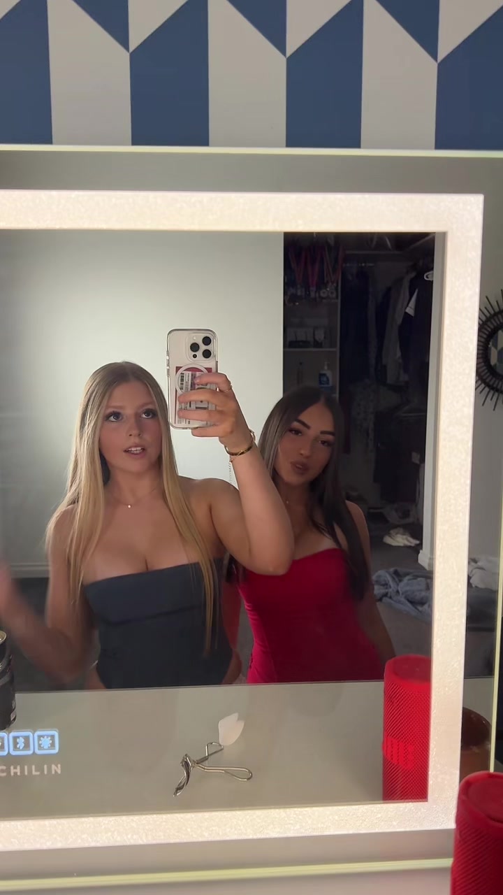 @😇