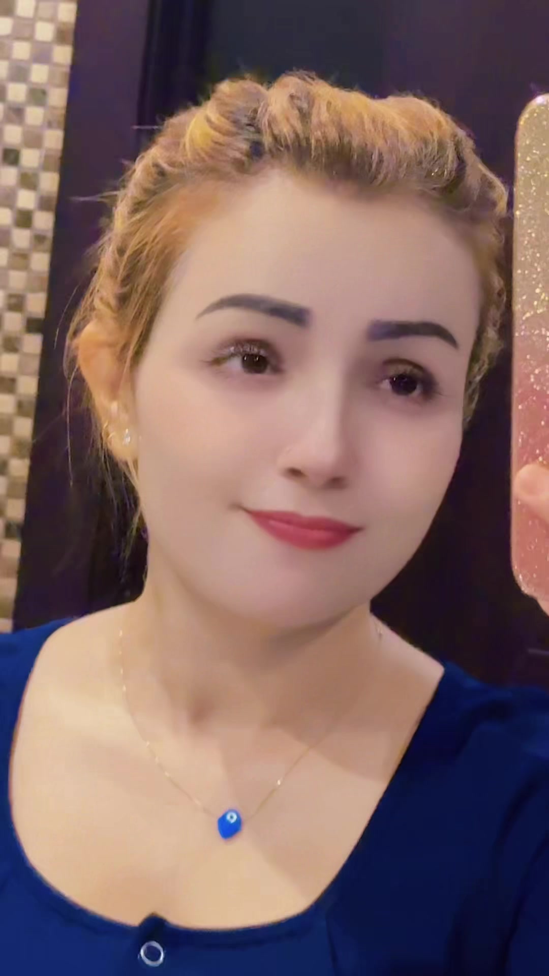 @🧿Anush👑🧿