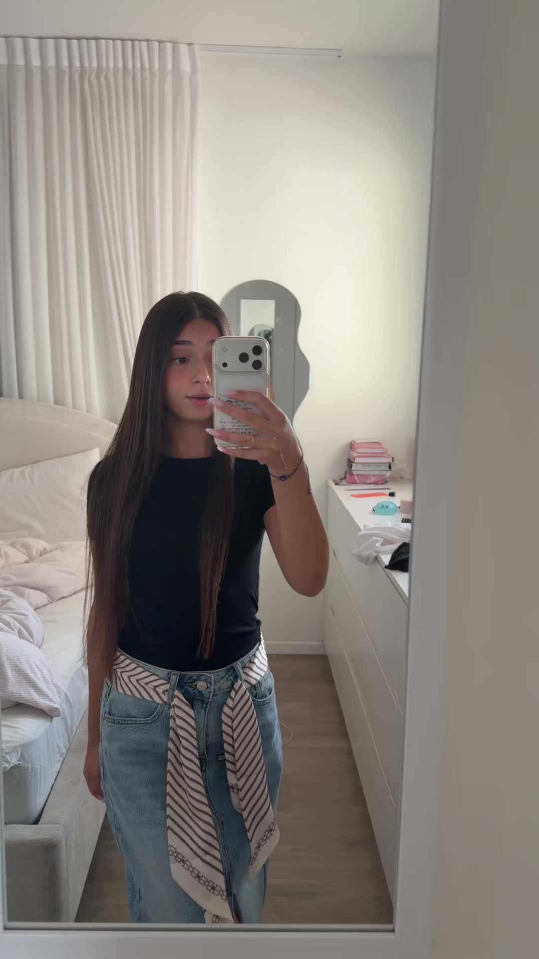 @𝐍𝐎𝐘𝐀 ~ 𝐋𝐄𝐕𝐈