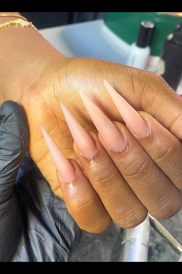 @NAIL TECHNICIAN IN IBADAN
