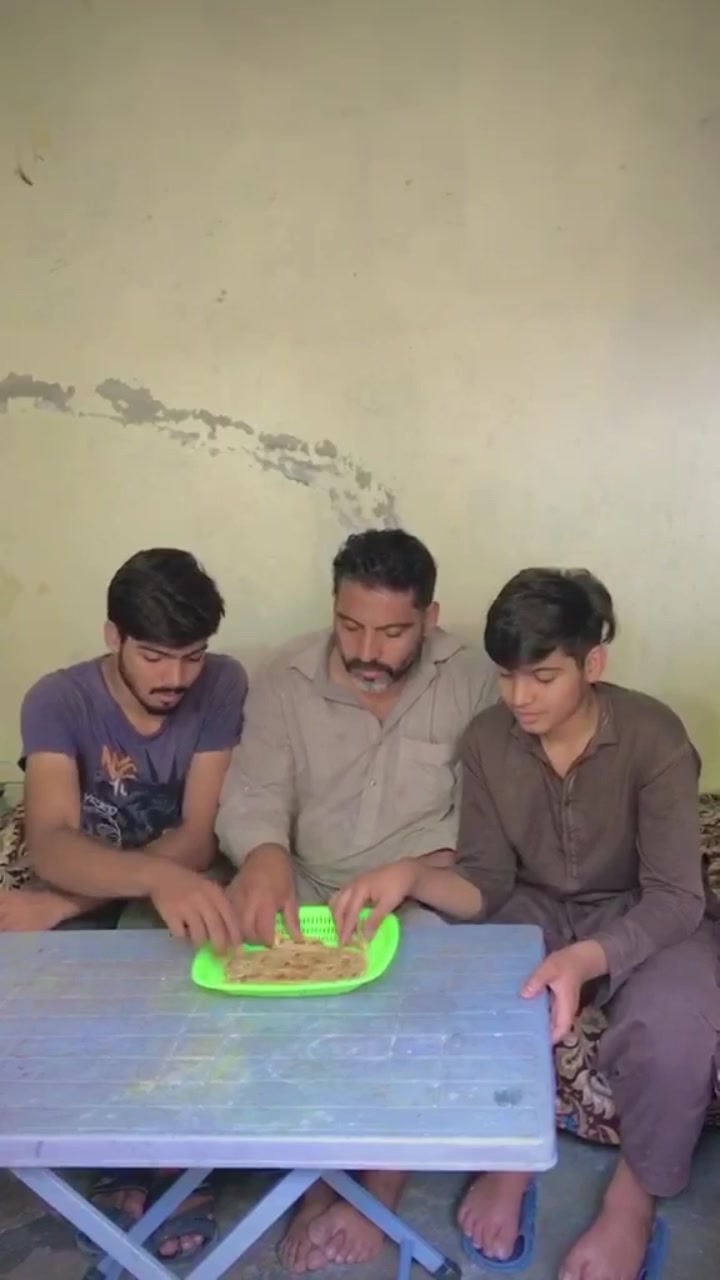 @cute bacha