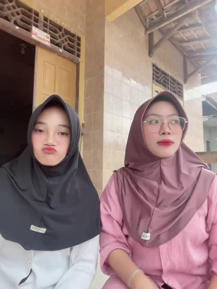 @Py🌻