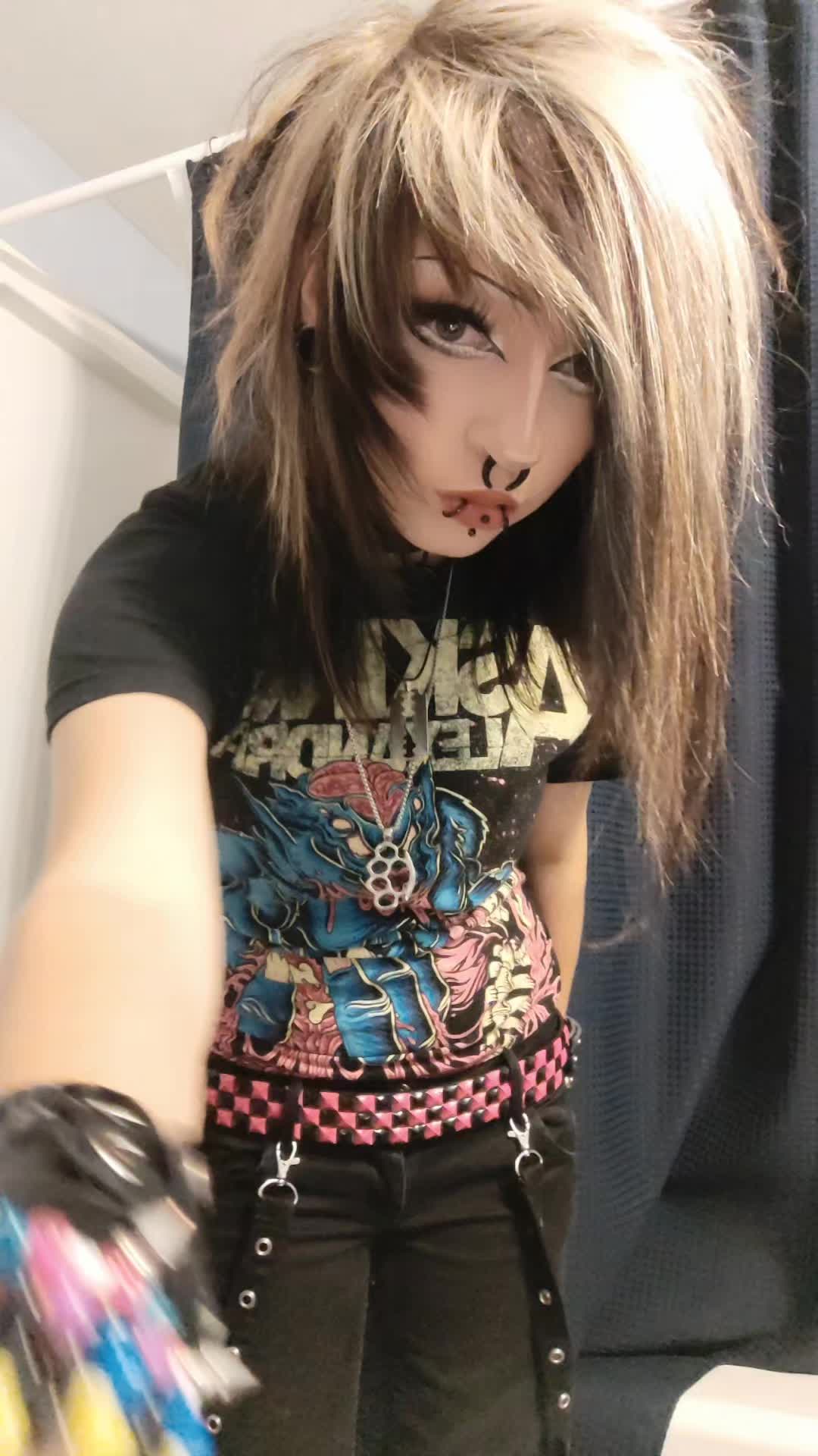 @carleigh curse 🕸️