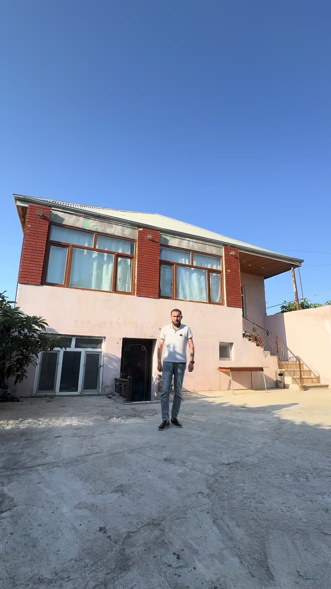 @Əmlak&ccedil;ı Ərəstun