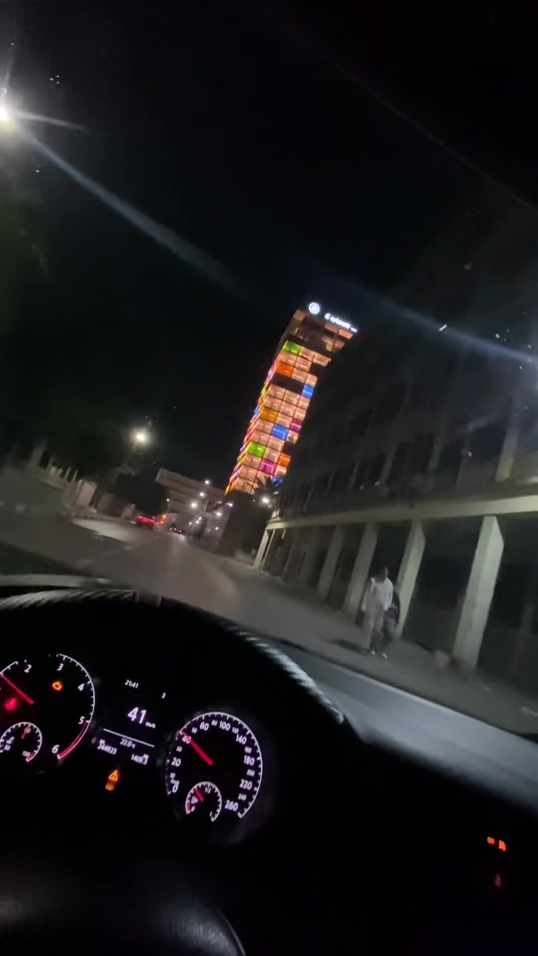 @尺ムんノᄊ 尺ムんノᄊのㄩ
