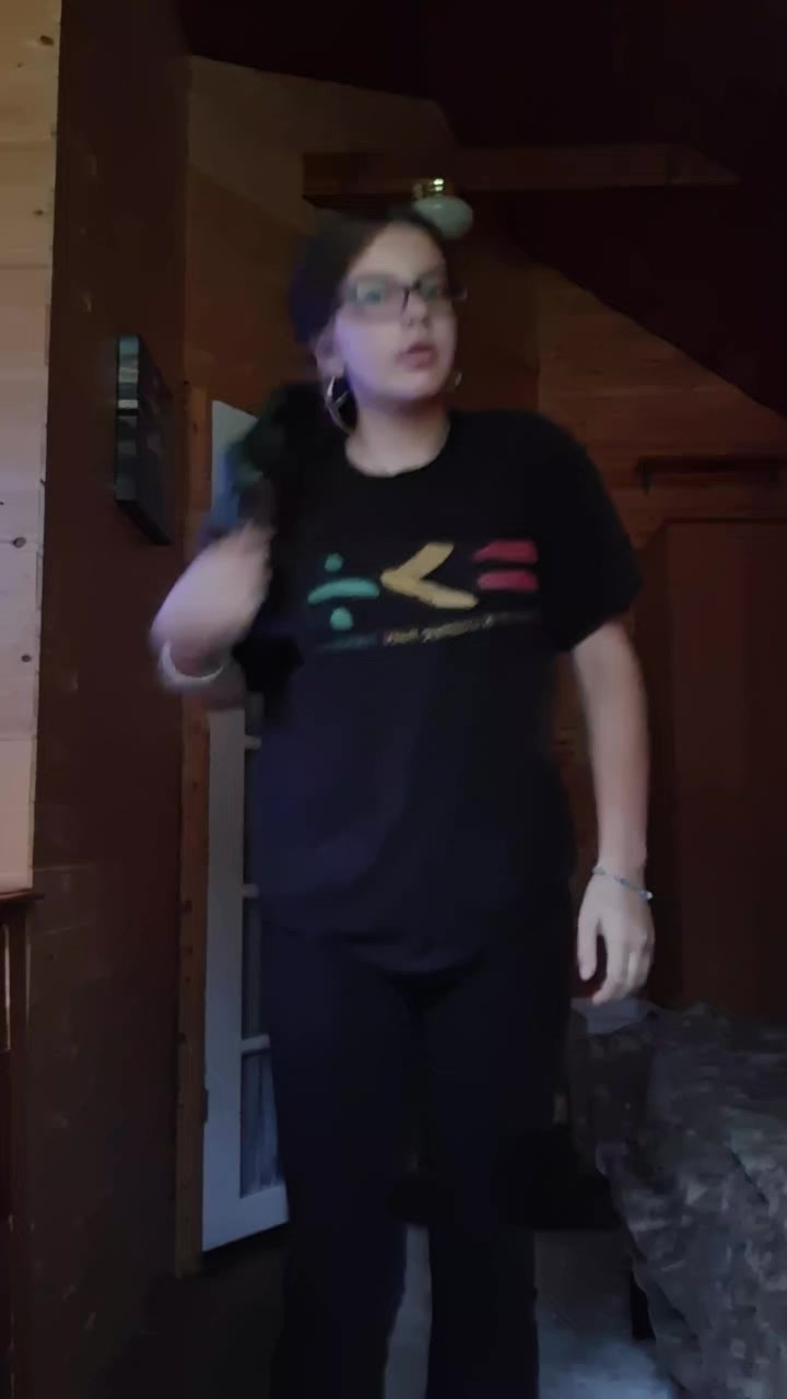 @???