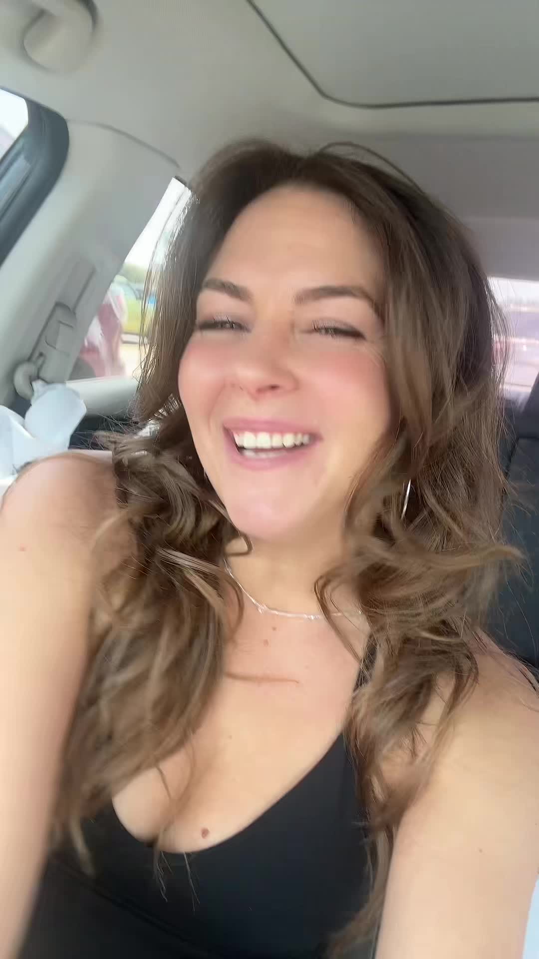 @victoriateel