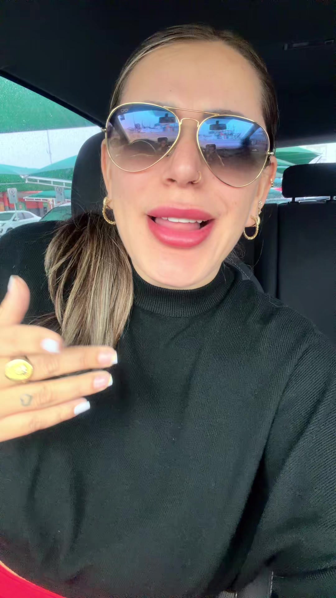 @Viviane