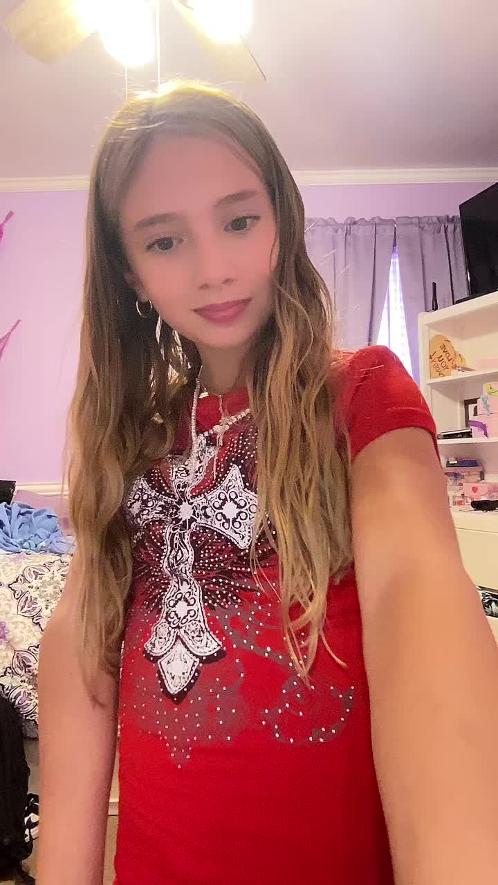 @Chloe parrot official account