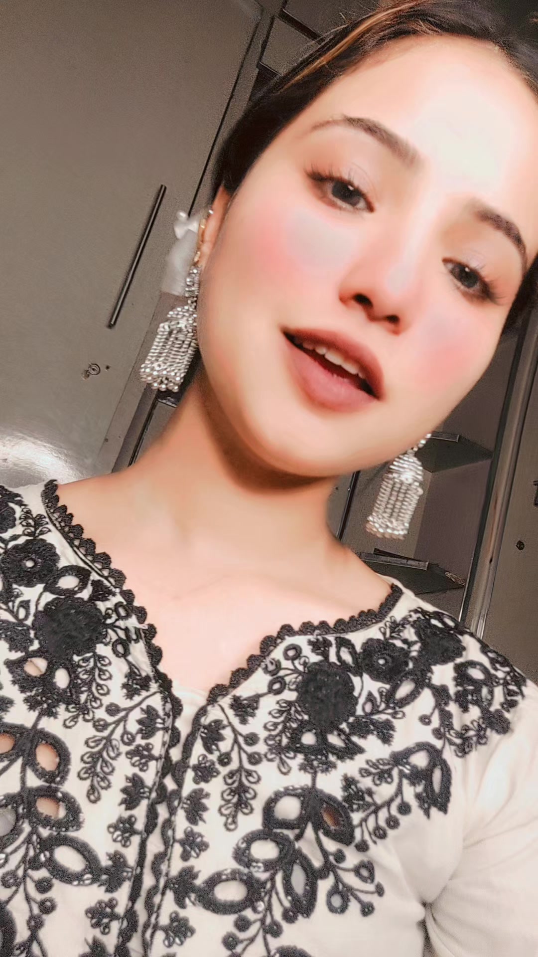 @🦋MeHaK offiCial 🦋
