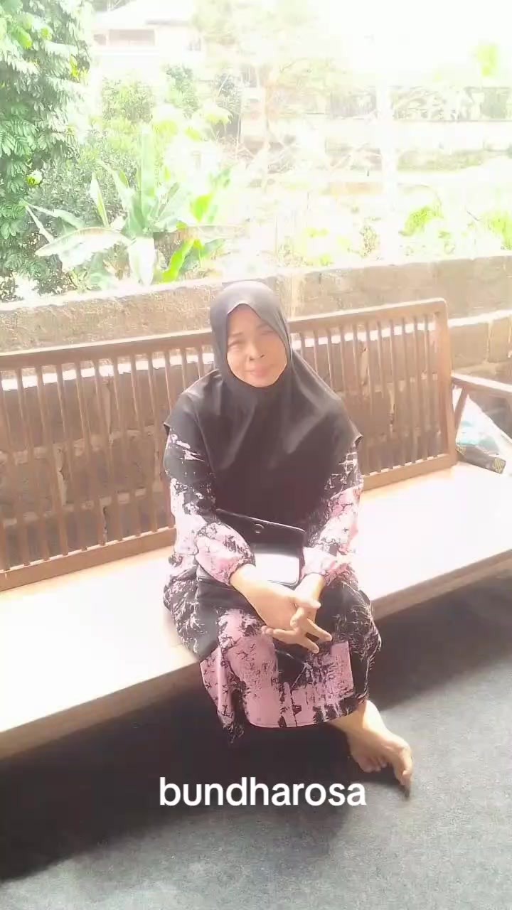 @Bundha Rosa23*