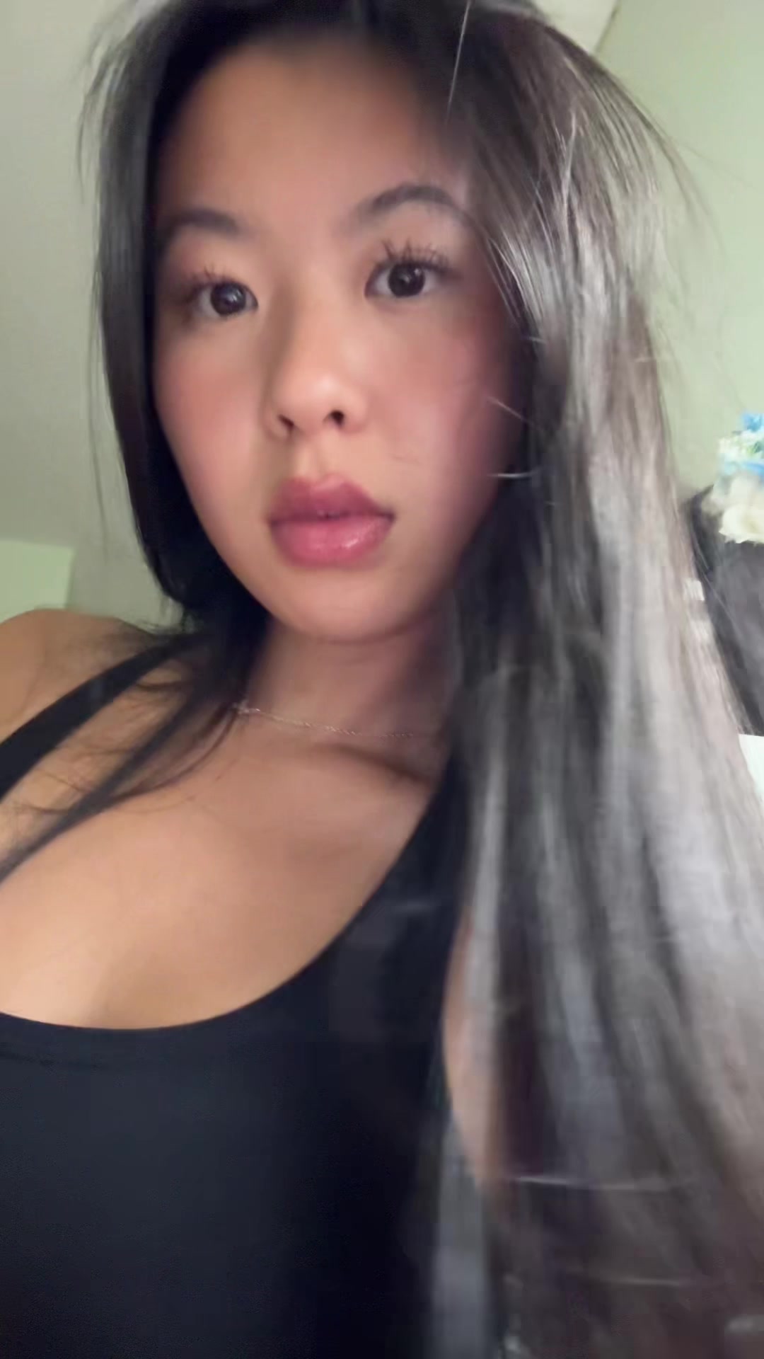 @nicole