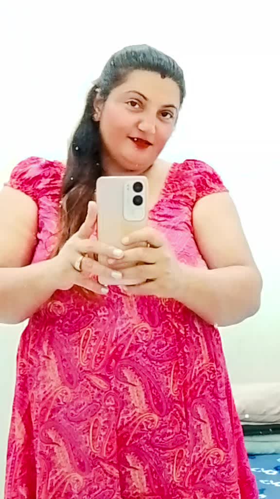 @SARITA👩❤️💋👩🫂🇳🇵🇦🇪🎌