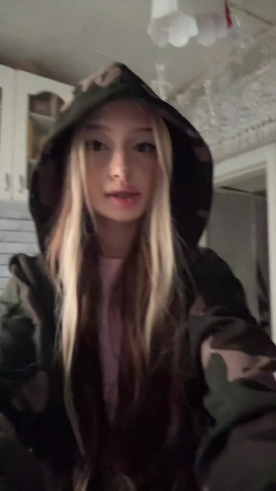 @Пчела