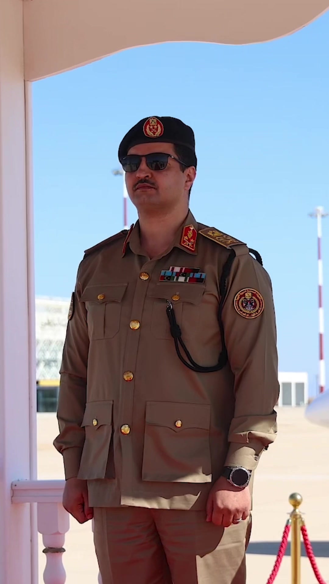 @01 صقر القيادة