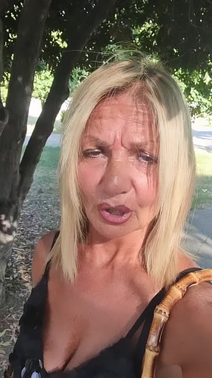 @Anna Onofrietto