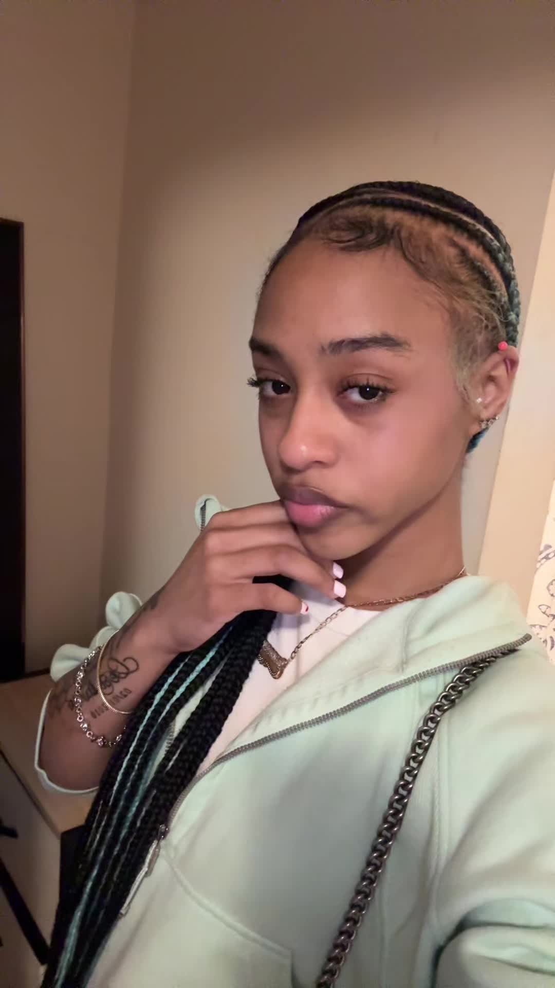 @adorkzvault._