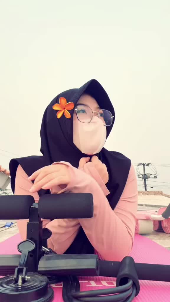 @𝐀𝐲𝐮_𝐑𝐚𝐡𝐚𝐧𝐢