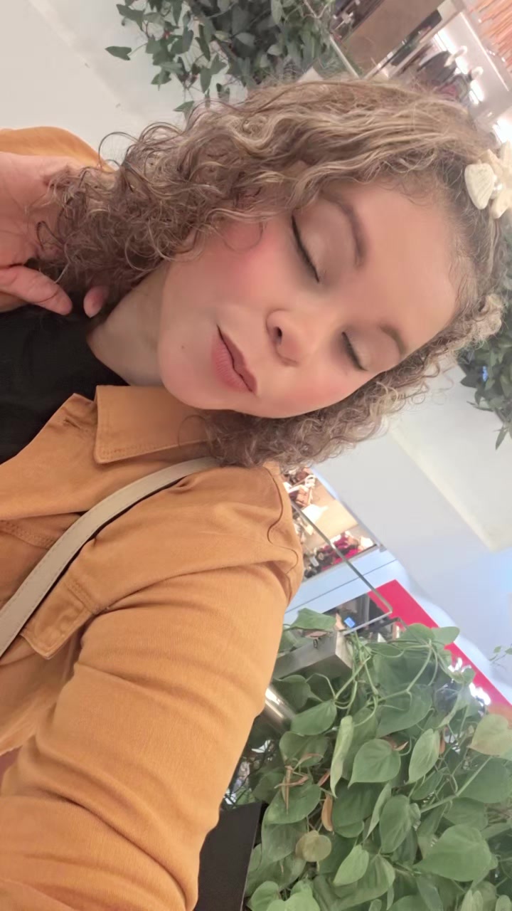 @michellyholanda87