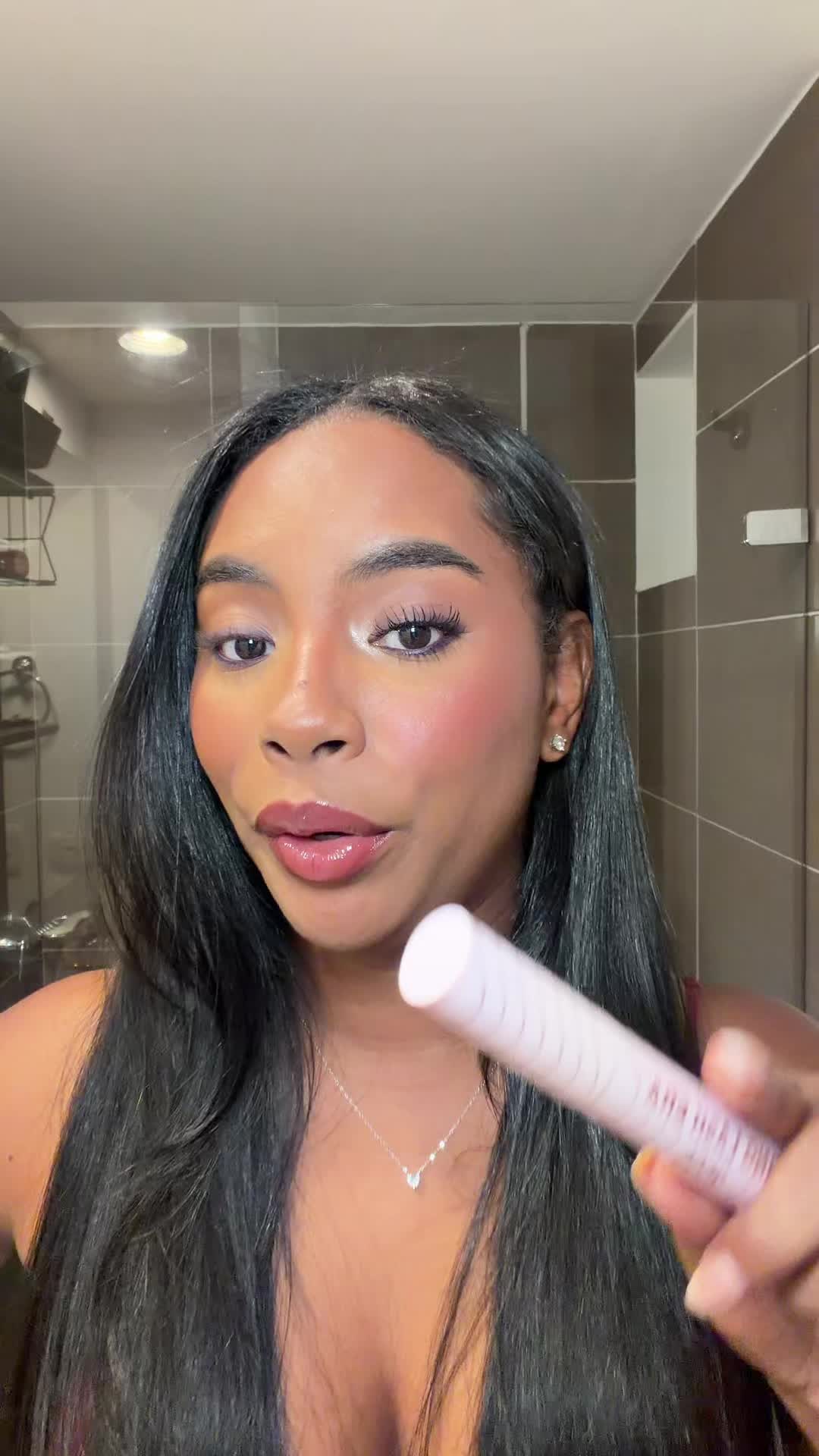 @Daniela Guagua