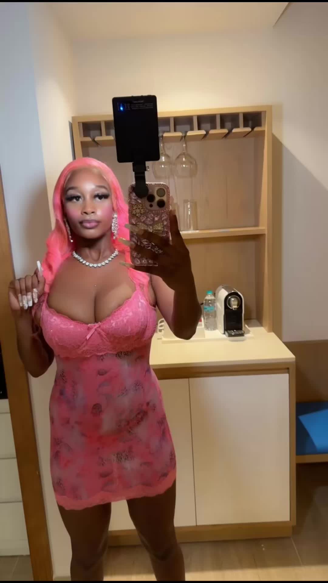 @Juliee