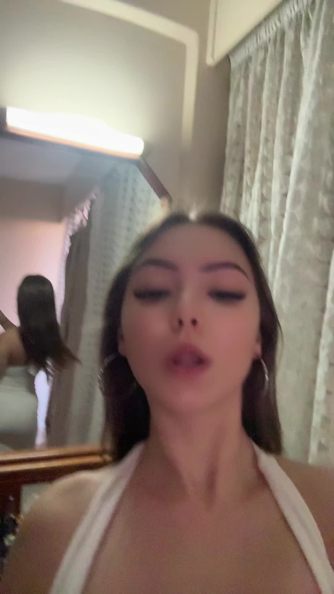 @Brydzia👾