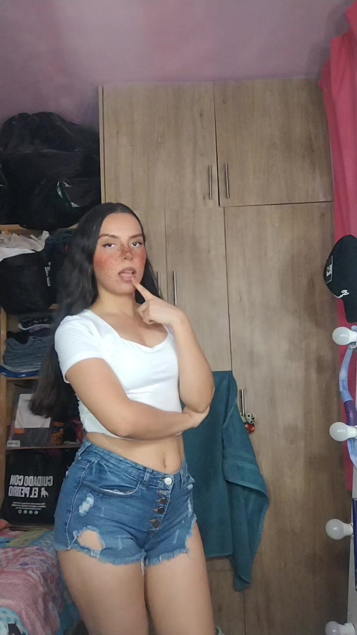 @Angie21.